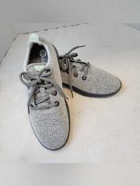 Allbirds Women's Wool Runner in Classic Light Heather  Gray Size 10